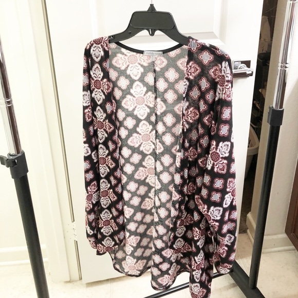 Charlotte Russe medallion print cardigan - Picture 1 of 7